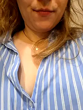 Snapshot of millfka chatting on 01-14-26, 03:39 millfka online show from 01-14-26, 03:39