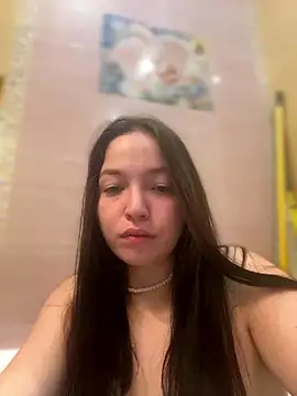 AlexaYvonne online show from 01-10-26, 01:40