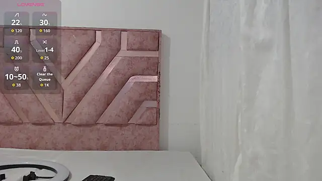 Roxy Fox- online show from 03-14-26, 04:18