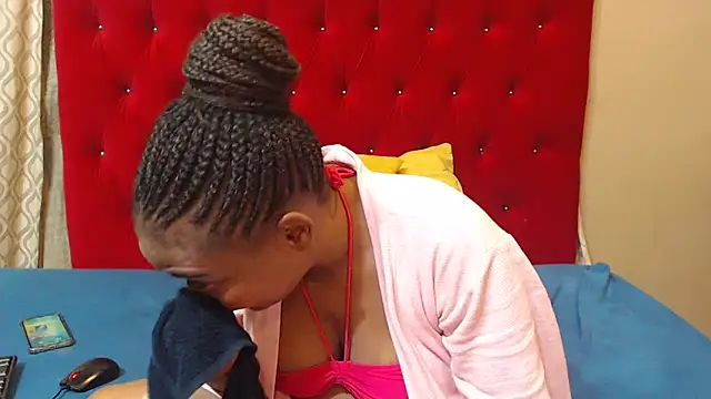 Hotsexyberry25 online show from 04-24-26, 05:04