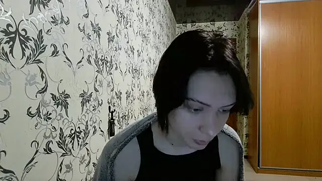 LxayBloom online show from 04-21-26, 01:42