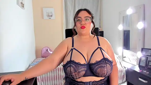 KarlaLannee online show from 03-12-26, 04:18