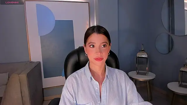 GiannaWatson online show from 06-10-26, 08:08