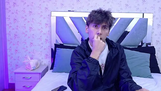 Liam Noxx online show from 02-18-26, 07:43