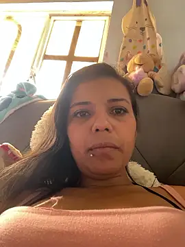 cinthia2011 online show from 01-18-26, 06:01