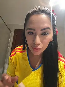 nataliia queen  online show from 06-18-26, 12:33