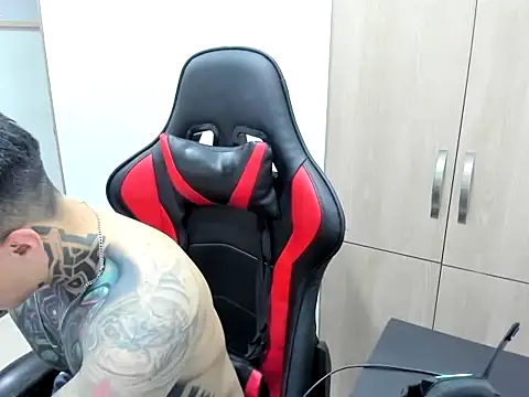 Chrissblack online show from 02-12-26, 03:56