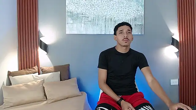 Julian Dark  online show from 03-12-26, 03:45