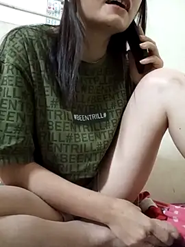 yumyum112 online show from 02-12-26, 12:44