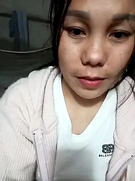 vanvan005 online show from 05-10-26, 01:49