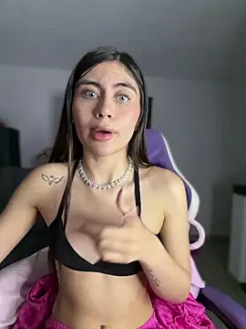 Stormi th online show from 04-04-26, 03:27