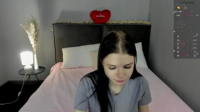 SkinyJoys online show from 03-12-26, 01:56