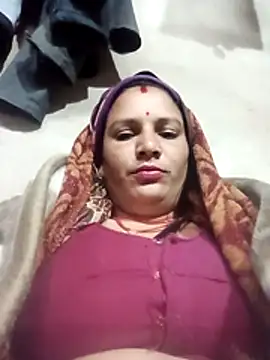 Hot hiuj online show from 01-31-26, 07:45