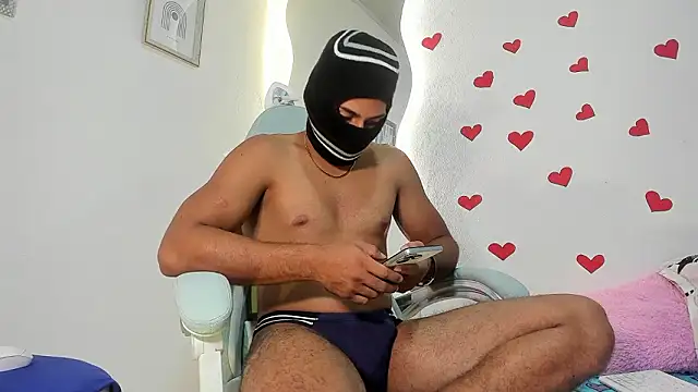 Snapshot of Leoonidas_38 chatting on 03-12-26, 12:28 Leoonidas 38 online show from 03-12-26, 12:28