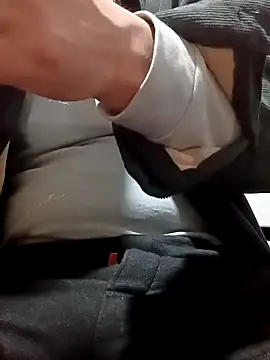 Snapshot of lvjinshun147 chatting on 02-15-26, 01:20 lvjinshun147 online show from 02-15-26, 01:20