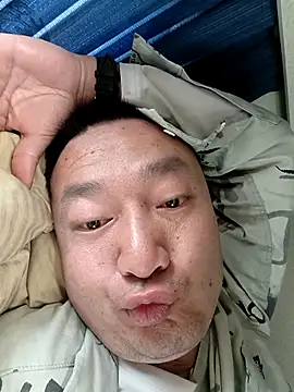 Snapshot of lvjinshun147 chatting on 04-03-26, 01:47 lvjinshun147 online show from 04-03-26, 01:47