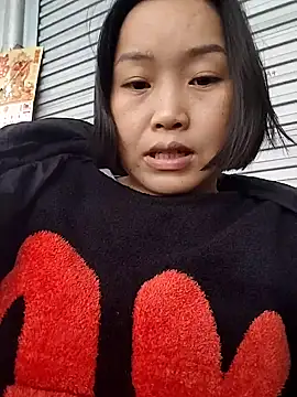   BingBing   online show from 02-11-26, 03:00