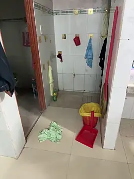 Snapshot of Xukalove68 chatting on 02-05-26, 05:39 Xukalove68 online show from 02-05-26, 05:39