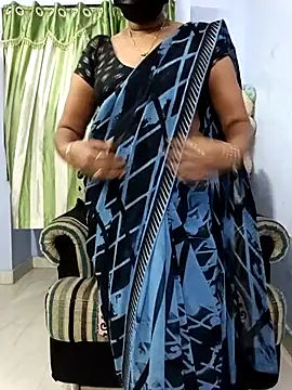 Tinarosy13 online show from 03-10-26, 06:57