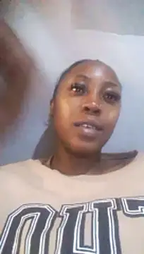 Snapshot of CocoButterxox chatting on 04-23-26, 01:13 CocoButterxox online show from 04-23-26, 01:13
