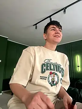 Snapshot of ravenryx chatting on 01-11-26, 07:13 ravenryx online show from 01-11-26, 07:13