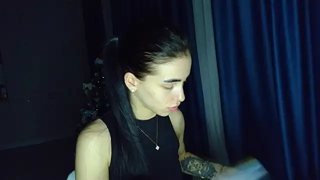 Snapshot of Vlada_Elfie chatting on 01-07-26, 05:48 Vlada Elfie online show from 01-07-26, 05:48