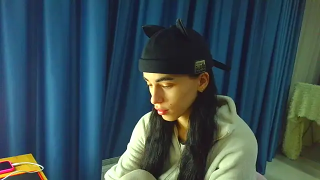 Snapshot of Vlada_Elfie chatting on 02-08-26, 02:37 Vlada Elfie online show from 02-08-26, 02:37