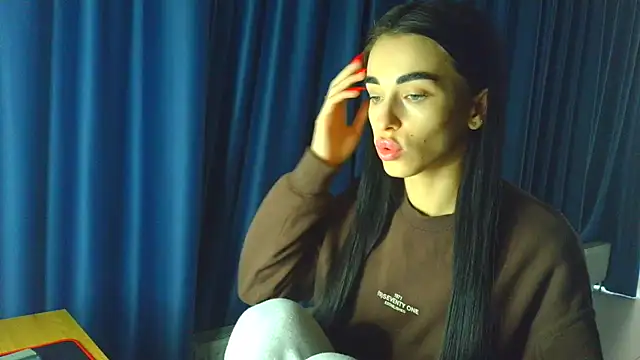 Snapshot of Vlada_Elfie chatting on 02-15-26, 12:36 Vlada Elfie online show from 02-15-26, 12:36