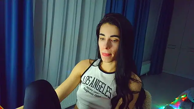 Snapshot of Vlada_Elfie chatting on 02-23-26, 04:04 Vlada Elfie online show from 02-23-26, 04:04