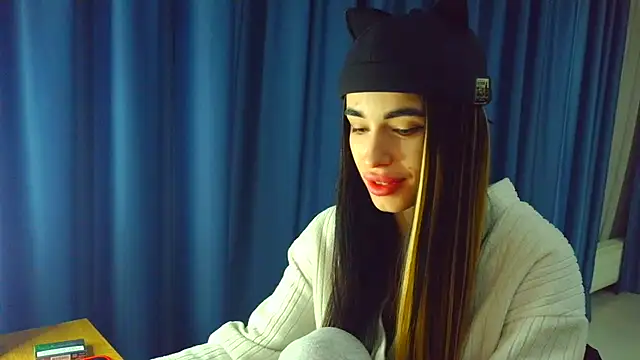 Snapshot of Vlada_Elfie chatting on 03-12-26, 05:52 Vlada Elfie online show from 03-12-26, 05:52