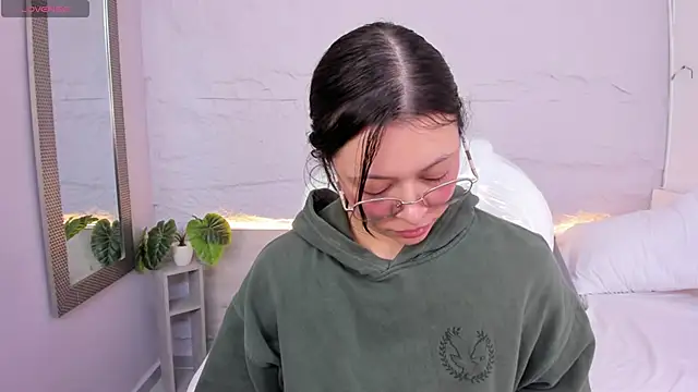 lanna 18  online show from 05-23-26, 11:36