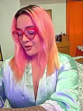 Snapshot of Nova-Satela chatting on 02-11-26, 06:13 Nova-Satela online show from 02-11-26, 06:13