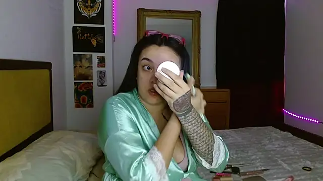 Snapshot of Nova-Satela chatting on 03-07-26, 05:10 Nova-Satela online show from 03-07-26, 05:10