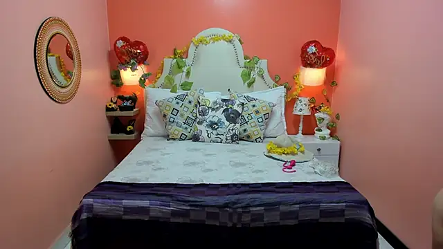 Dalila Najjar  online show from 04-22-26, 02:29