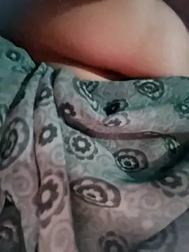 Snapshot of Queen_chayna chatting on 05-06-26, 11:48 Queen chayna online show from 05-06-26, 11:48