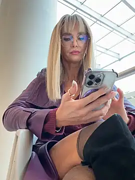 NaughtyNinky online show from 02-19-26, 01:07