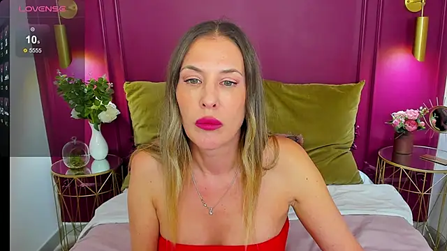 IssabelXO online show from 03-08-26, 01:26