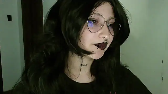 Snapshot of Aoidandelion chatting on 02-22-26, 12:01 Aoidandelion online show from 02-22-26, 12:01