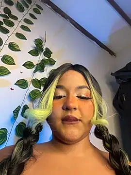 Isabella Belmont online show from 02-19-26, 04:41