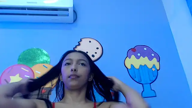 skinnysexzara18 online show from 02-14-26, 02:08