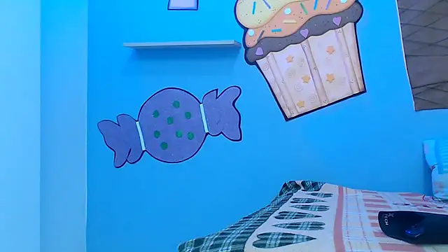 skinnysexzara18 online show from 02-15-26, 01:46