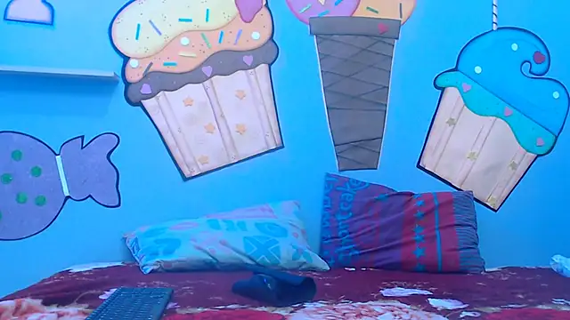 skinnysexzara18 online show from 02-22-26, 01:29