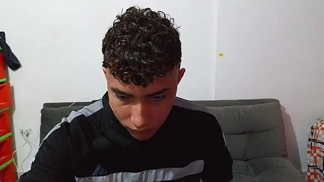 Snapshot of naugthy_boy88 chatting on 01-12-26, 10:04 naugthy boy88 online show from 01-12-26, 10:04