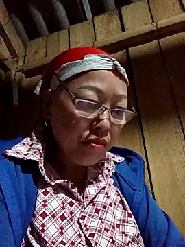 Agnes-baby online show from 03-12-26, 11:00