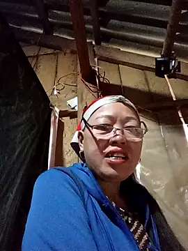 Agnes-baby online show from 03-18-26, 11:30