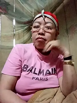 Snapshot of Agnes-baby chatting on 05-02-26, 11:04 Agnes-baby online show from 05-02-26, 11:04