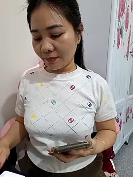 Avelyn-n online show from 02-08-26, 02:37