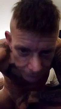 Snapshot of Der_Schoene_Penis chatting on 01-06-26, 07:39 Der Schoene Penis online show from 01-06-26, 07:39