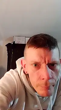 Snapshot of Der_Schoene_Penis chatting on 01-13-26, 10:15 Der Schoene Penis online show from 01-13-26, 10:15