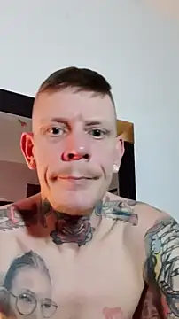 Snapshot of Der_Schoene_Penis chatting on 02-05-26, 11:31 Der Schoene Penis online show from 02-05-26, 11:31